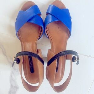 Zara sandals in blue and black